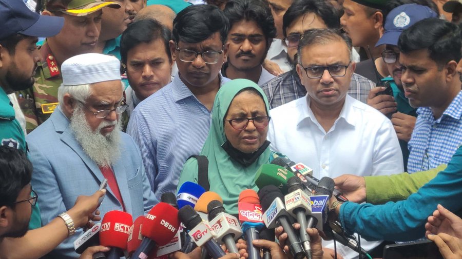 হাসপাতালে সিন্ডিকেট ও দুর্নীতি বন্ধ করতে সবার সহযোগিতা চাই: স্বাস্থ্য উপদেষ্টা